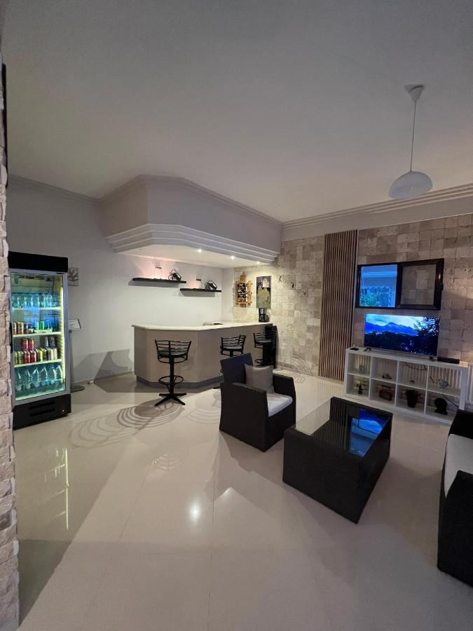 Bayram Hotel Cesme Exterior photo